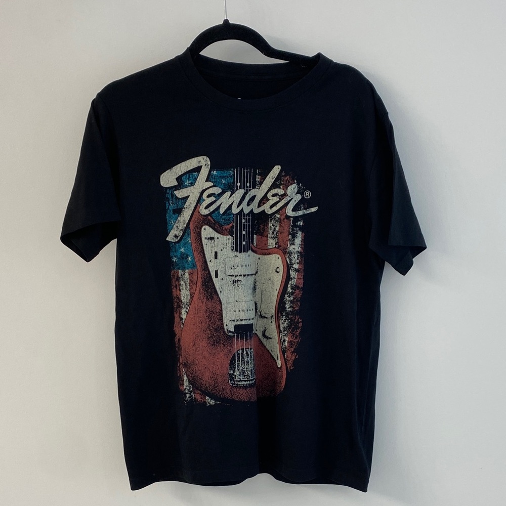 Fender Tee - Graphic Tee - Large